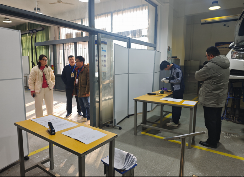 學校領導督導考試現(xiàn)場